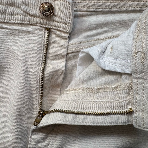 ZARA Ecru Wide Straight Leg Side Vent High Rise Jeans, Sz 6, 32.5” Inseam - Picture 10 of 11